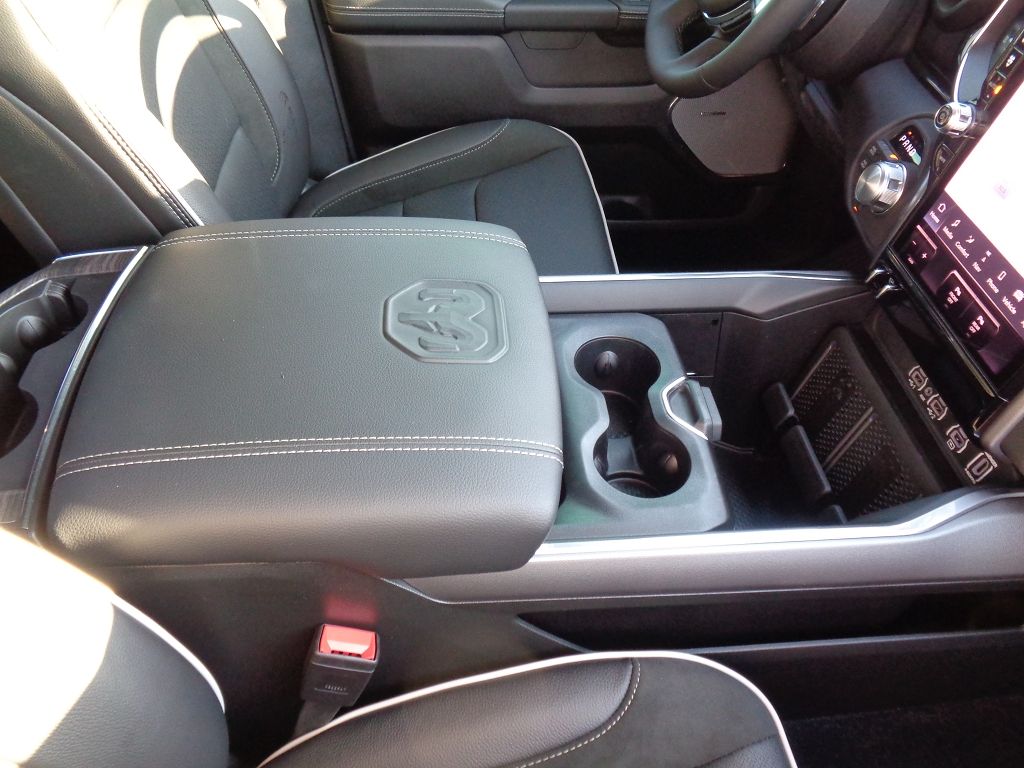 2026 RAM 1500 Laramie - Photo 14