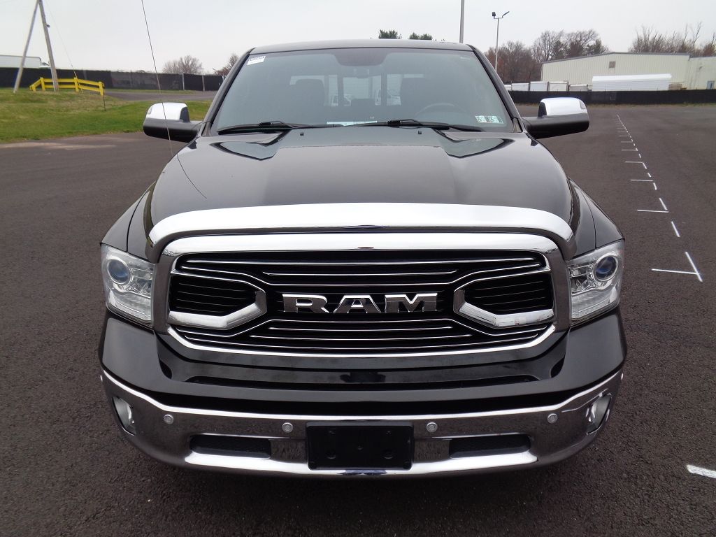 2017 Ram 1500 Limited photo 4