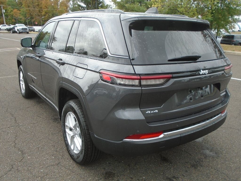 New 2025 Jeep Grand Cherokee Laredo X Sport Utility