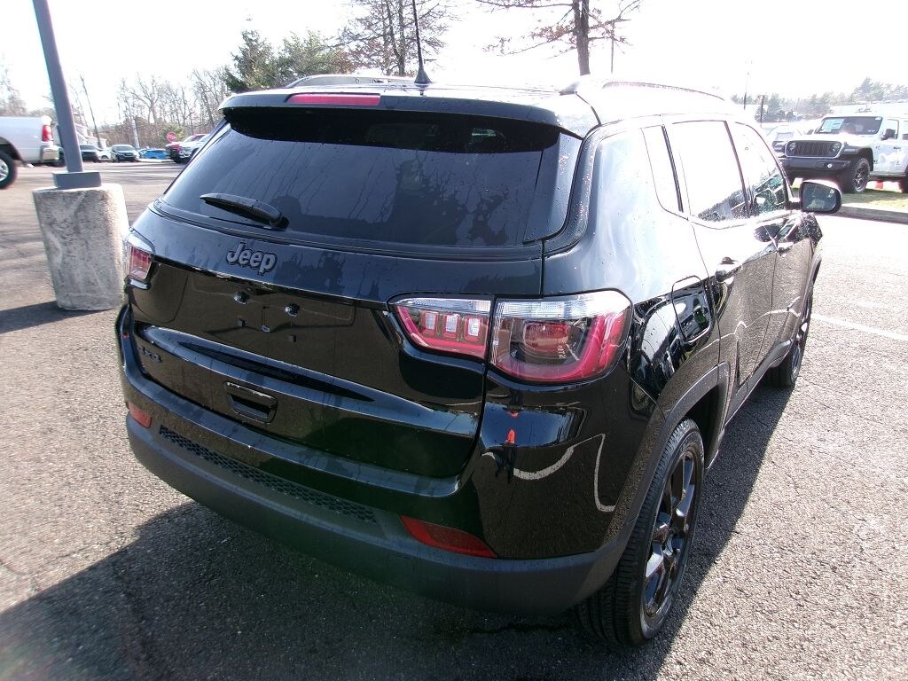 New 2026 Jeep Compass Latitude Sport Utility