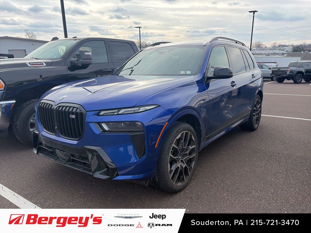 2024 BMW X7 M60i's photo