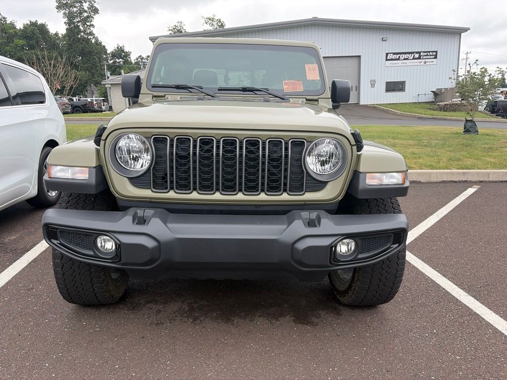 Certified 2025 Jeep Gladiator Nighthawk Truck