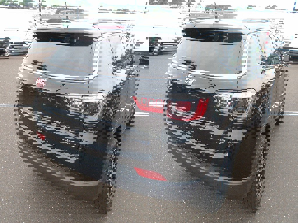 3C4NJDCN7RT141083
