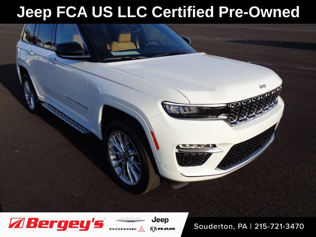 2024 Jeep Grand Cherokee Summit's photo