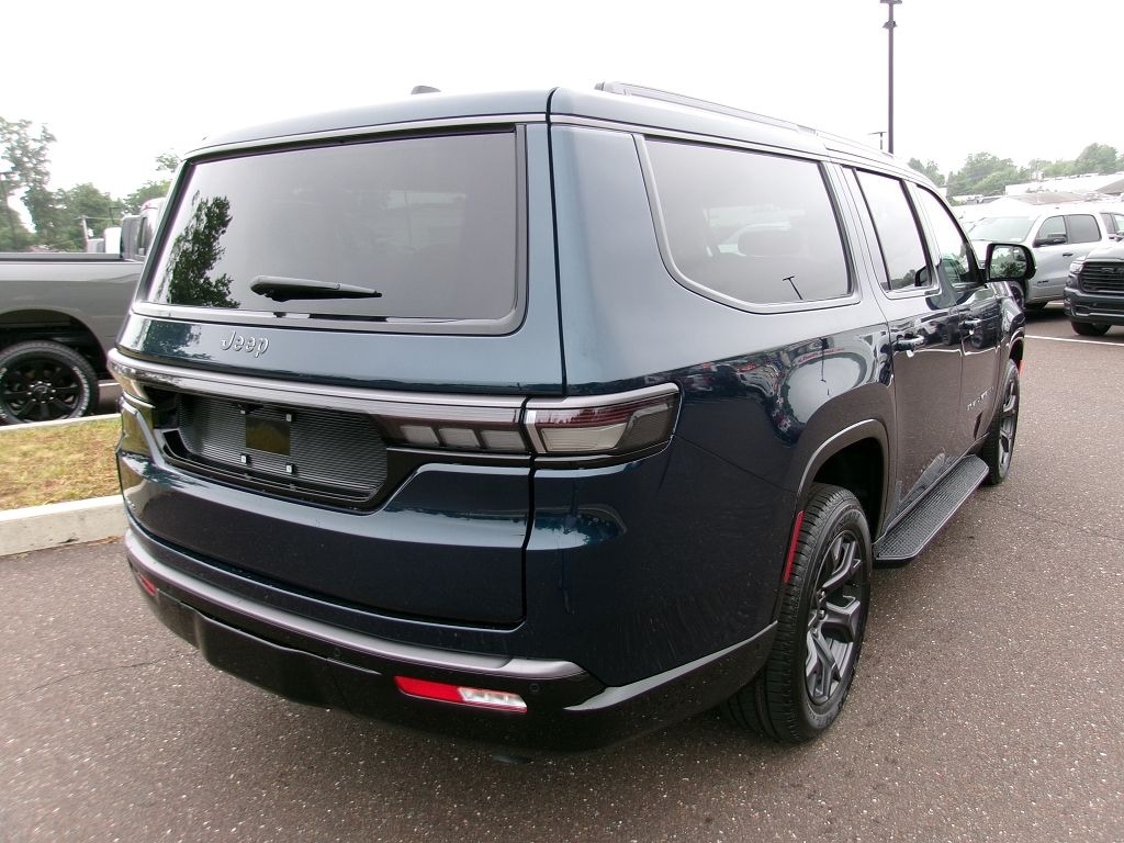 New 2026 Jeep Grand Wagoneer L Limited Altitude Sport Utility