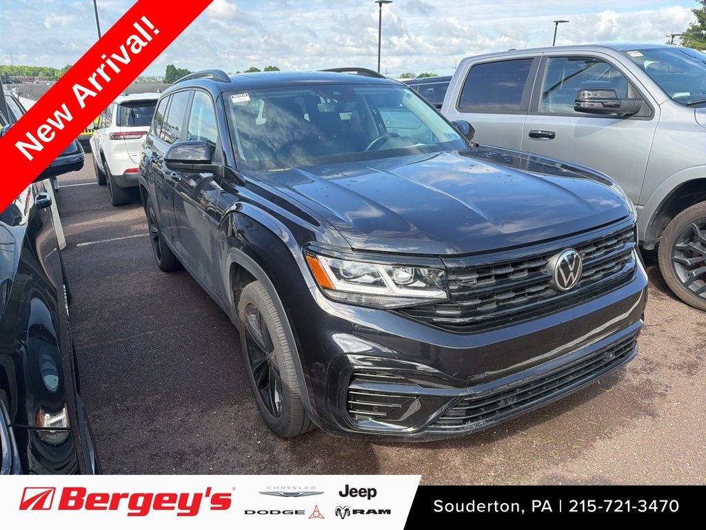 2023 Volkswagen Atlas 3.6L SEL R-Line Black 4MOTION's photo