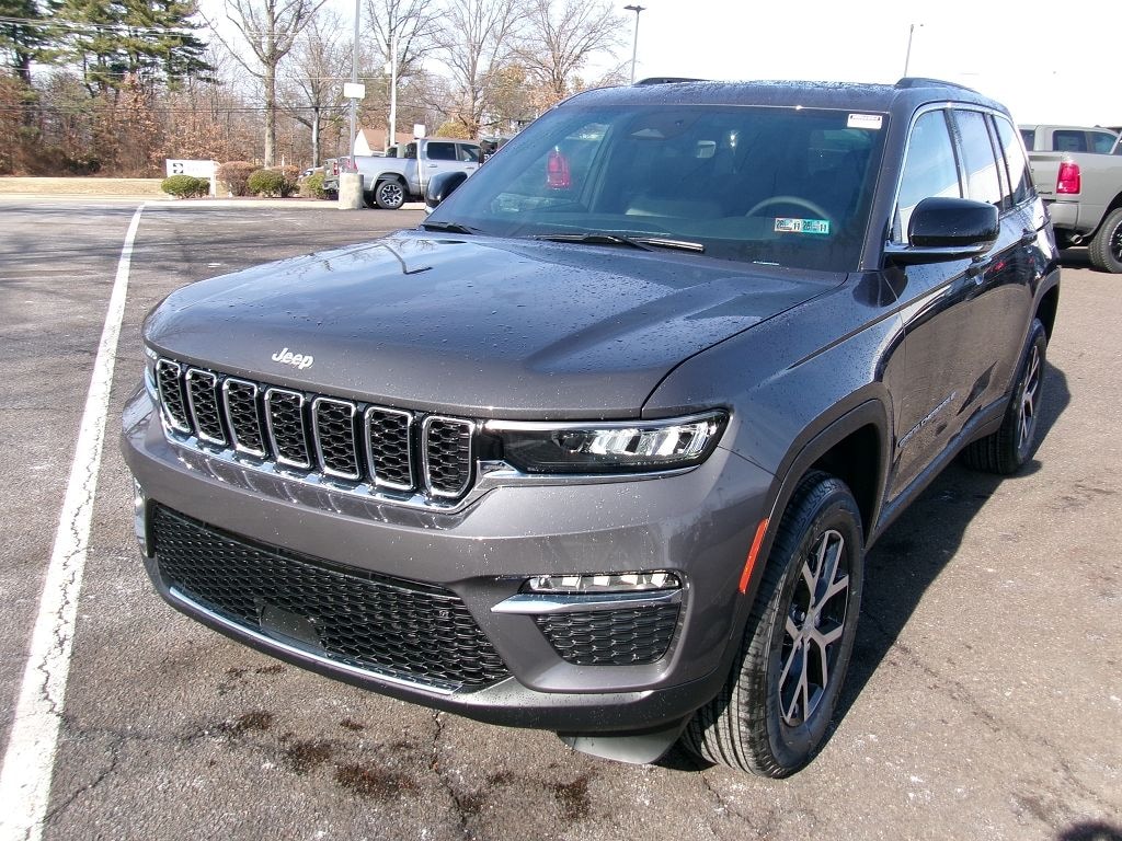New 2025 Jeep Grand Cherokee Limited Sport Utility