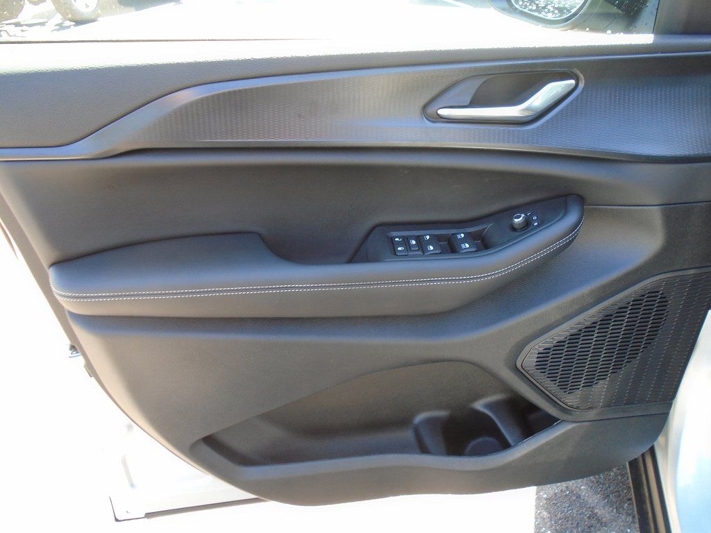 2025 Jeep Grand Cherokee L Laredo - Photo 6