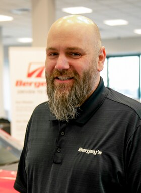 Staff member Dan Knauer from ID_d86a72