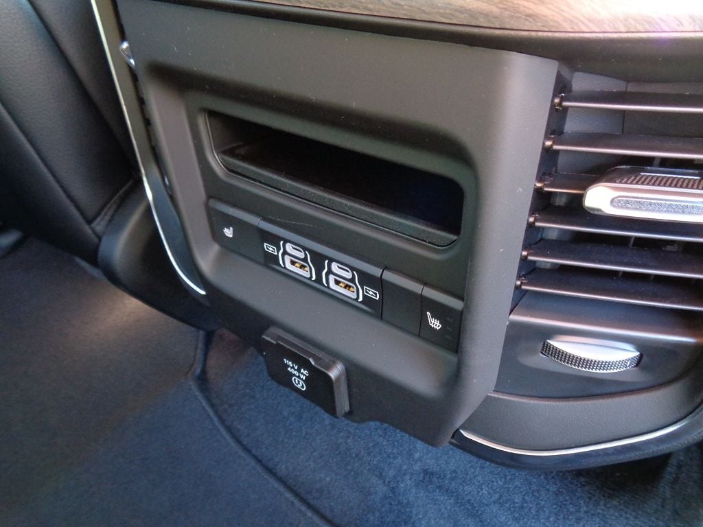 2026 RAM 1500 Laramie - Photo 11