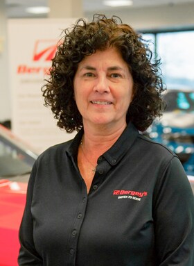 Staff member Jean McDaniel from ID_819fbf