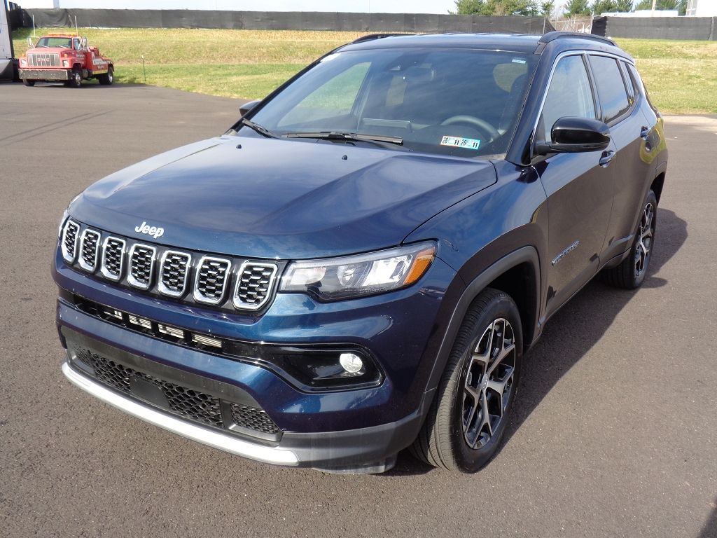 2024 Jeep Compass Limited photo 4