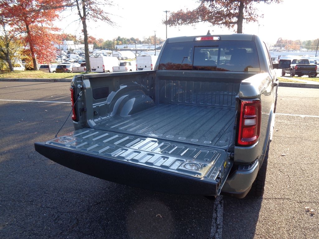 2026 RAM 1500 Laramie - Photo 18