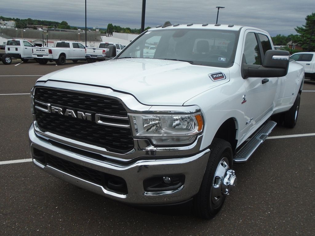 2024 Ram 3500 Big Horn photo 4