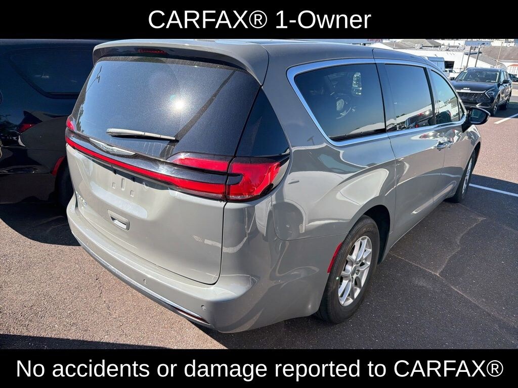 Certified 2025 Chrysler Pacifica Select Minivan/Van