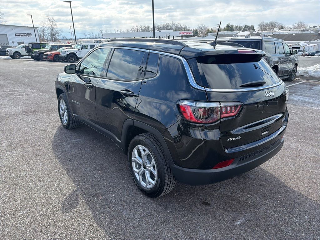 New 2026 Jeep Compass Latitude Sport Utility