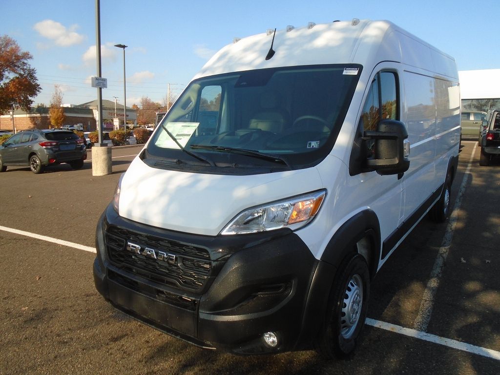 2026 Ram ProMaster 3500 Cargo Van photo 4