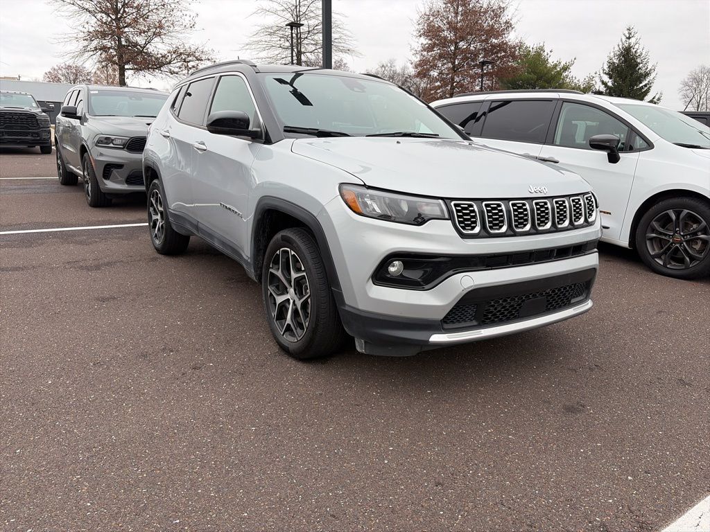 2024 Jeep Compass Limited photo 3