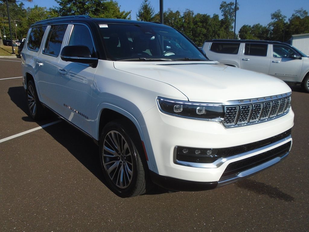 2024 Jeep Grand Wagoneer L III photo 2