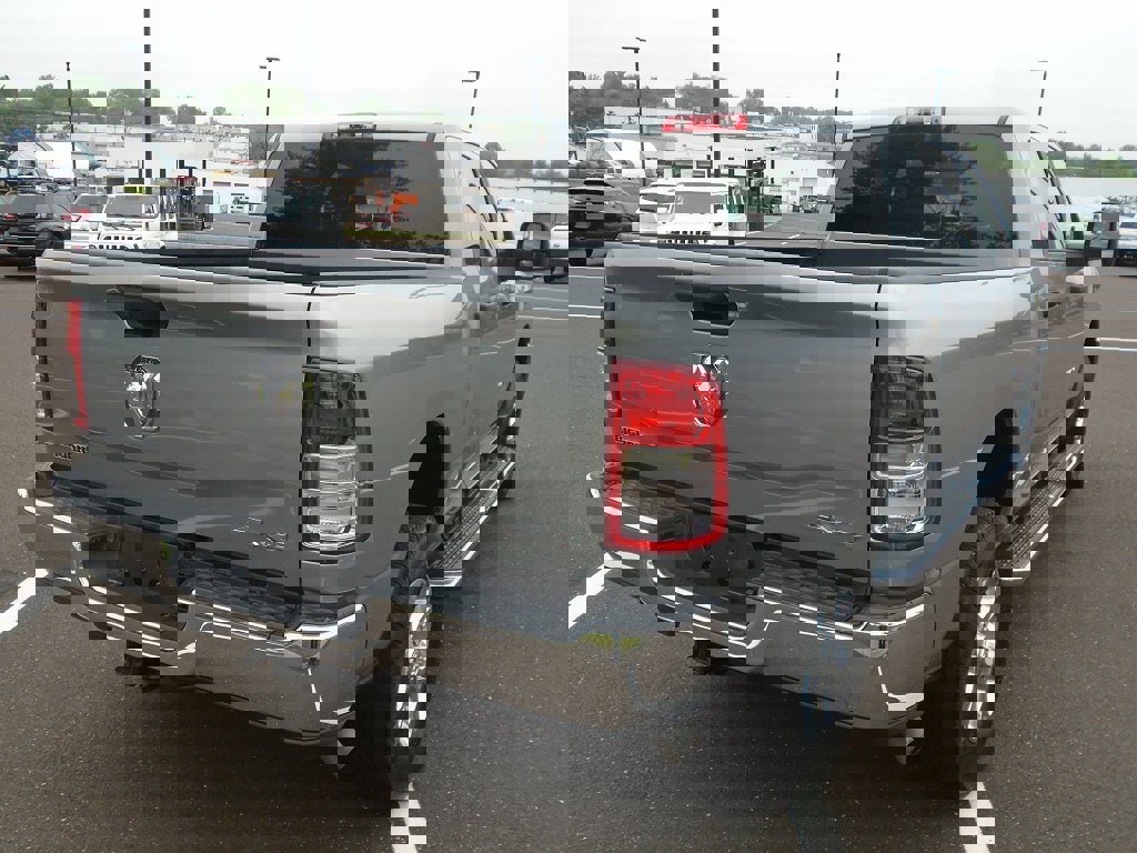 3C6UR5DJ1RG323674