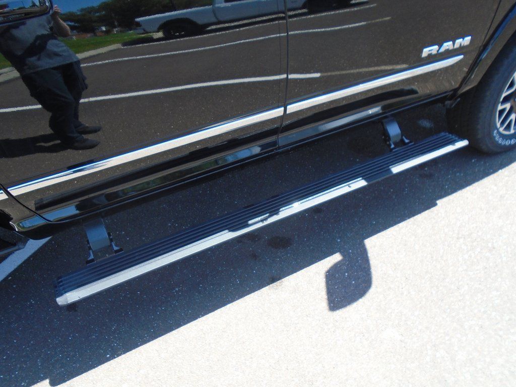 2025 RAM 2500 Limited - Photo 17