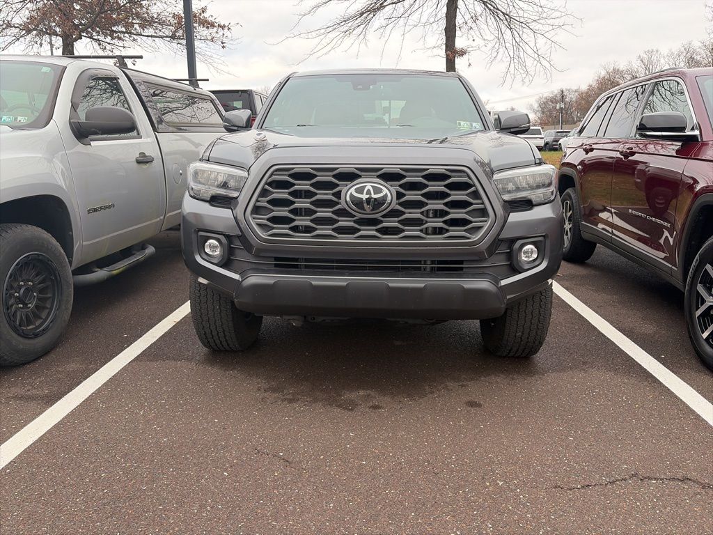 2023 Toyota Tacoma 4x4 TRD Double Cab V6 photo 2