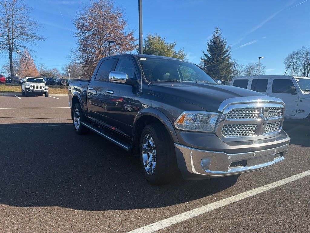 2018 Ram 1500 Laramie photo 3