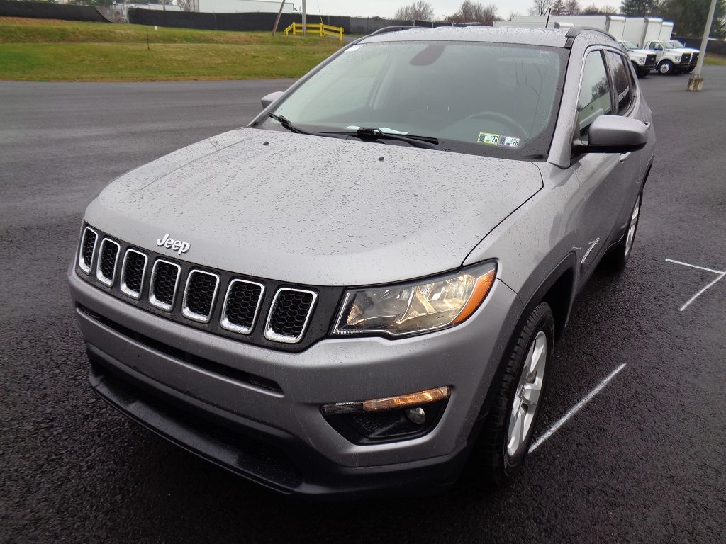 2019 Jeep Compass Latitude photo 4
