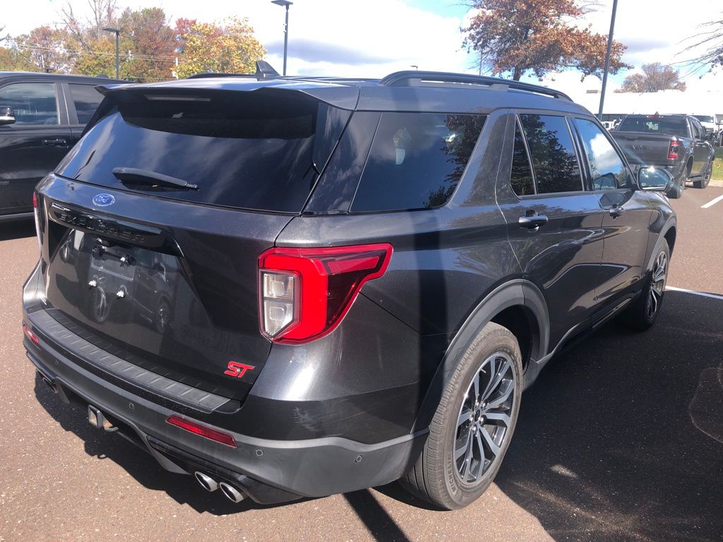 2020 Ford Explorer ST photo 2