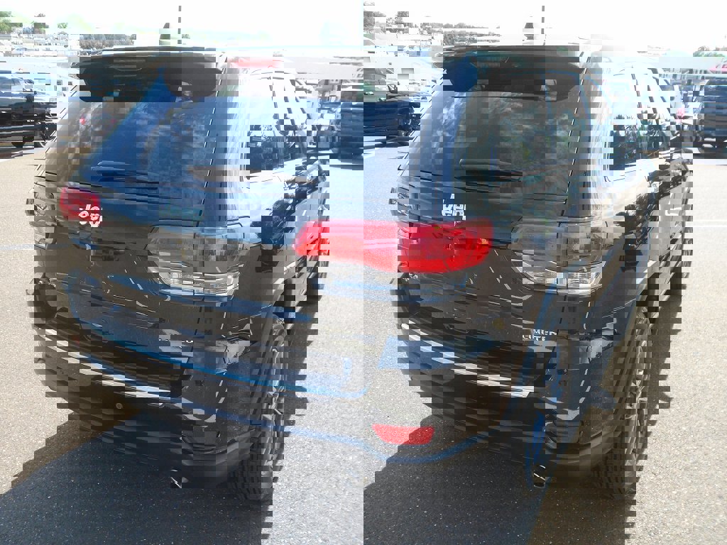 1C4RJFBGXJC502726
