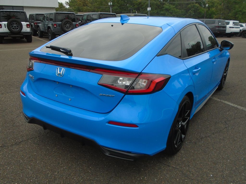 2024 Honda Civic Hatchback Sport photo 2