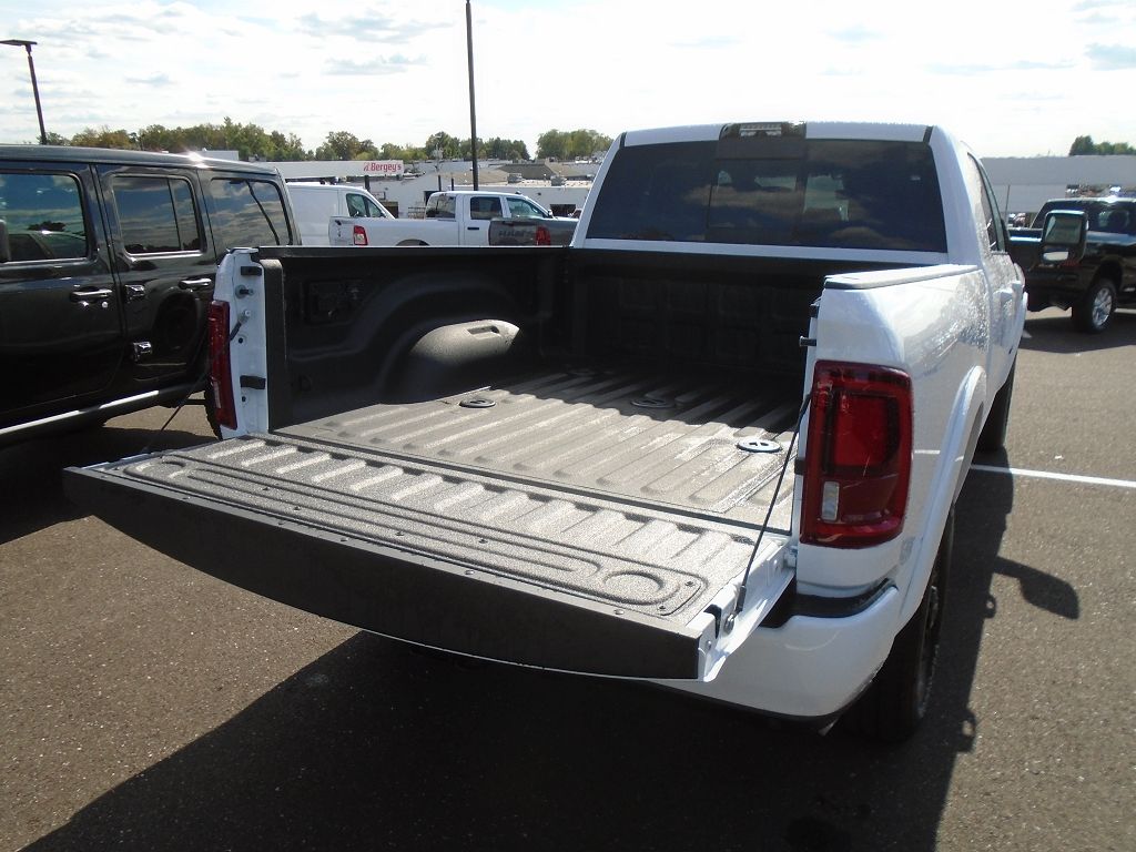 2025 RAM 2500 Limited - Photo 16