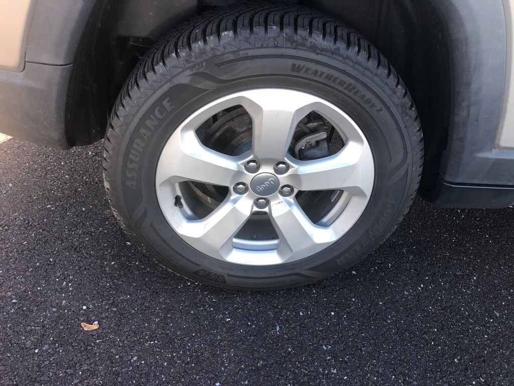 Used 2019 Jeep Compass Latitude SUV