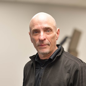 Staff member Bob Magill from ID_fd76ce