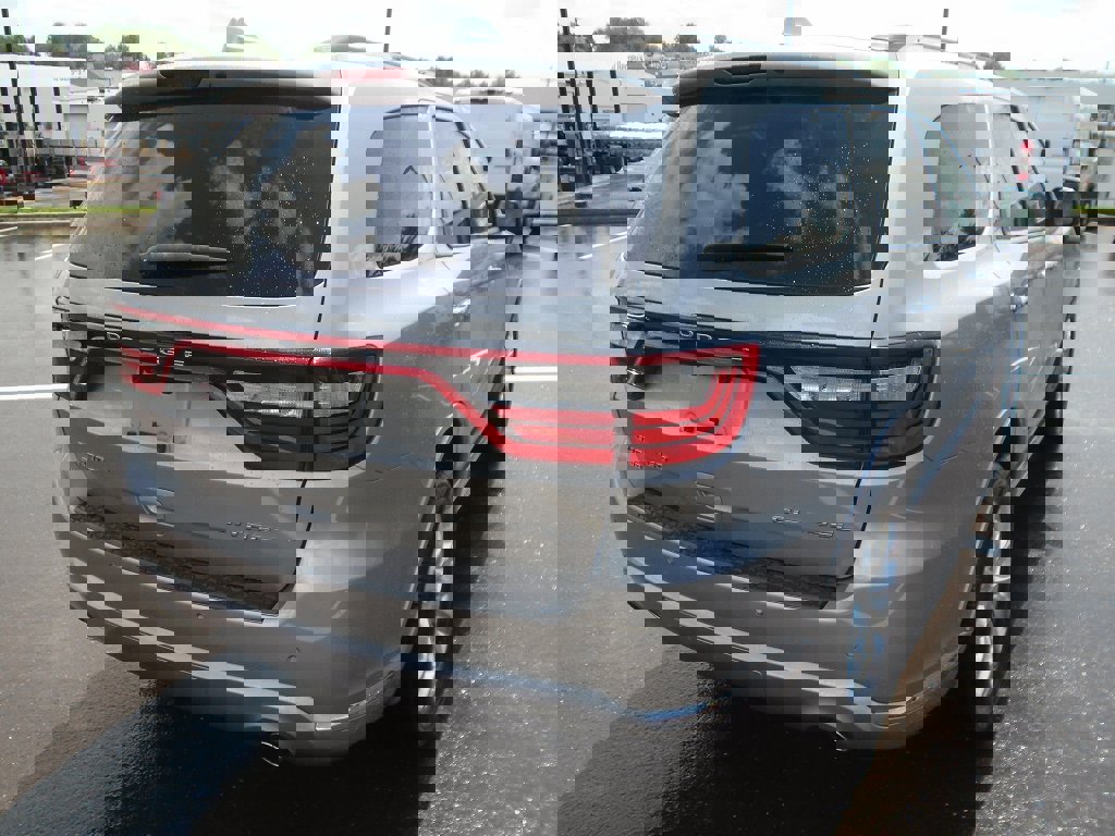 1C4SDJET8HC677524