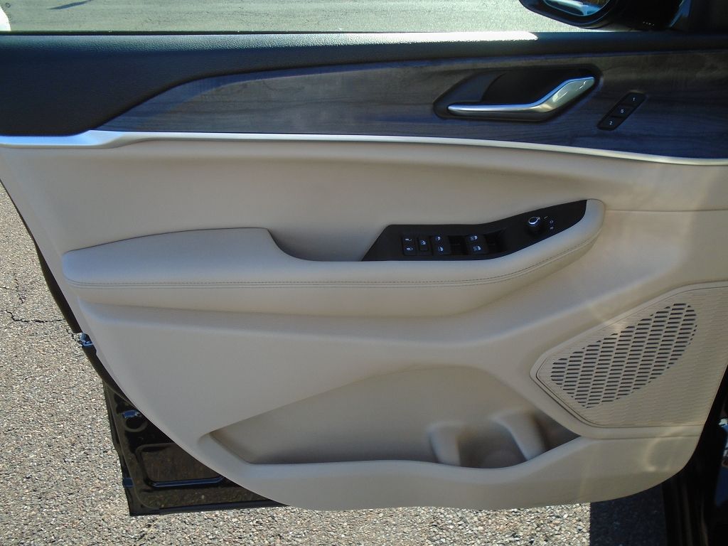 2024 Jeep Grand Cherokee Limited photo 4