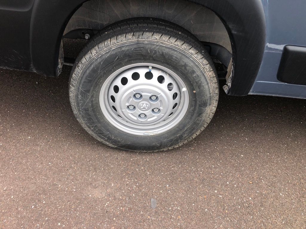 2024 Ram 3500 photo 3