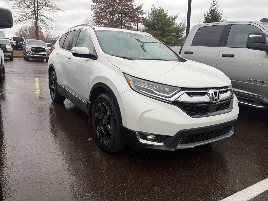 2019 Honda CR-V Touring photo 3