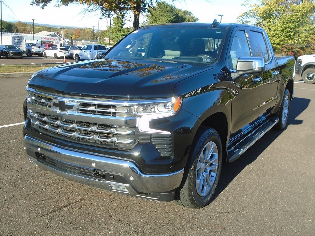 2023 Chevrolet Silverado 1500 LTZ photo 2