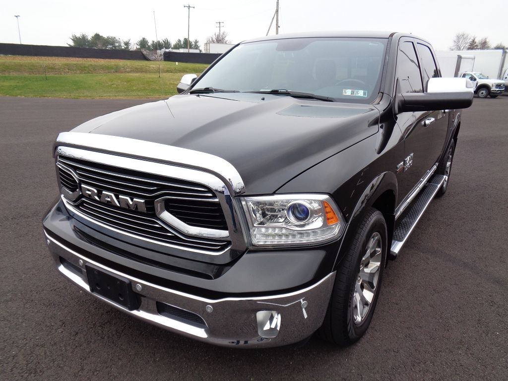 2017 Ram 1500 Limited photo 4