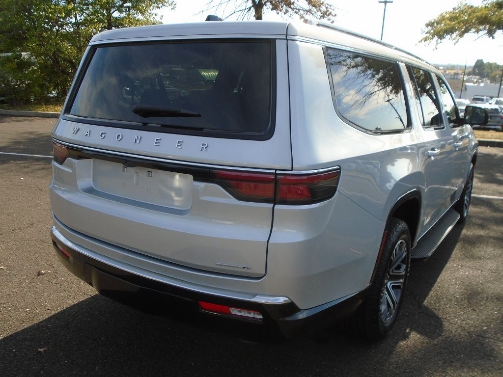 Used 2024 Jeep Wagoneer L Series II SUV