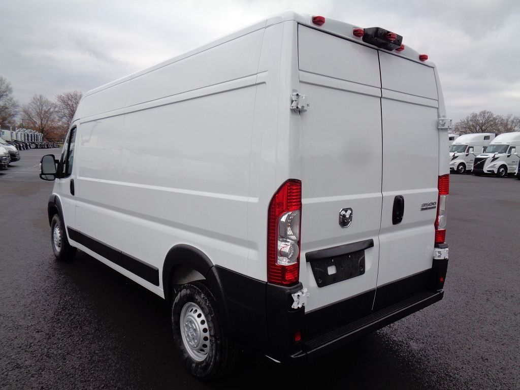 2026 Ram ProMaster 3500 Cargo Van photo 2