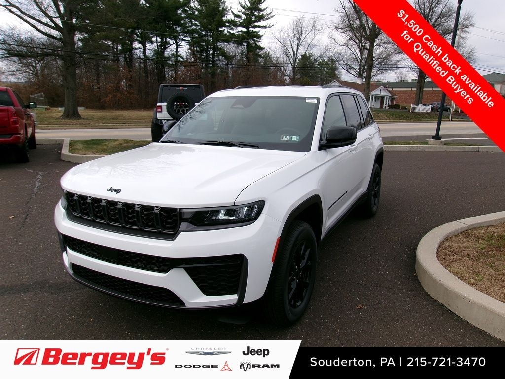 New 2026 Jeep Grand Cherokee Laredo Sport Utility