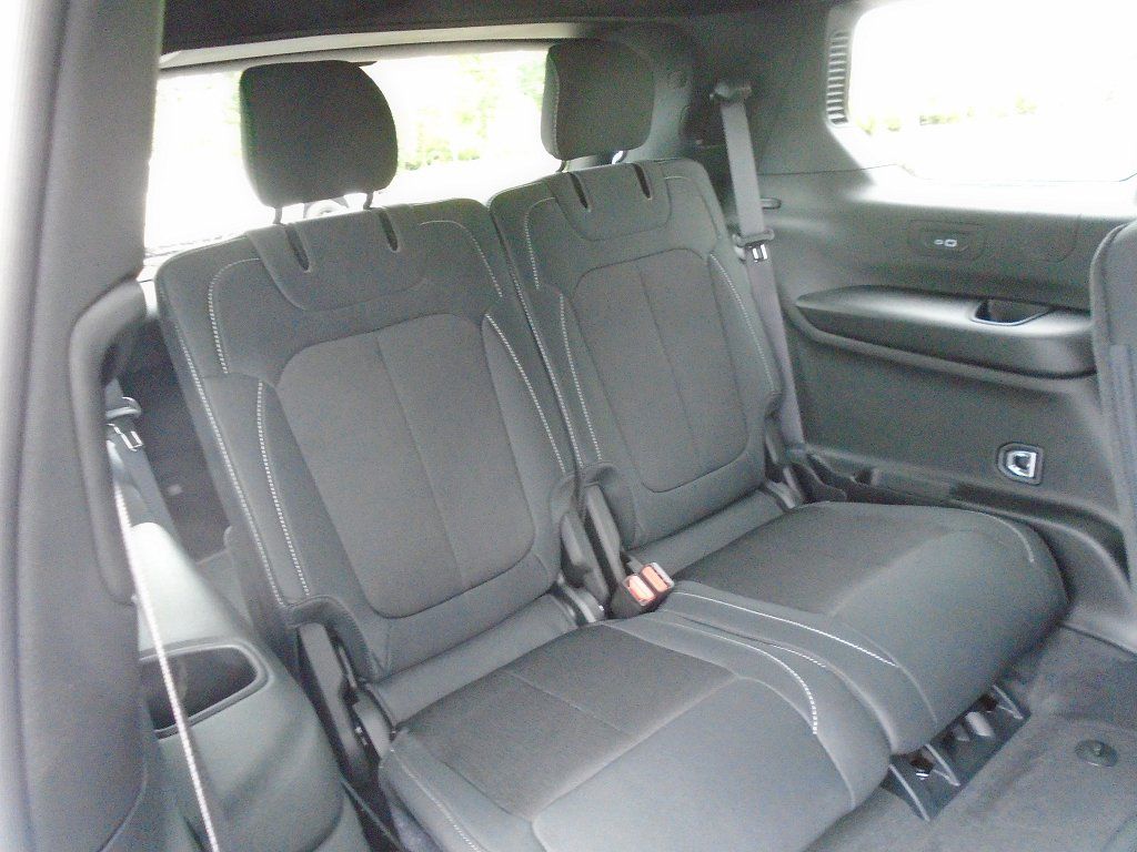 2025 Jeep Grand Cherokee L Laredo - Photo 11