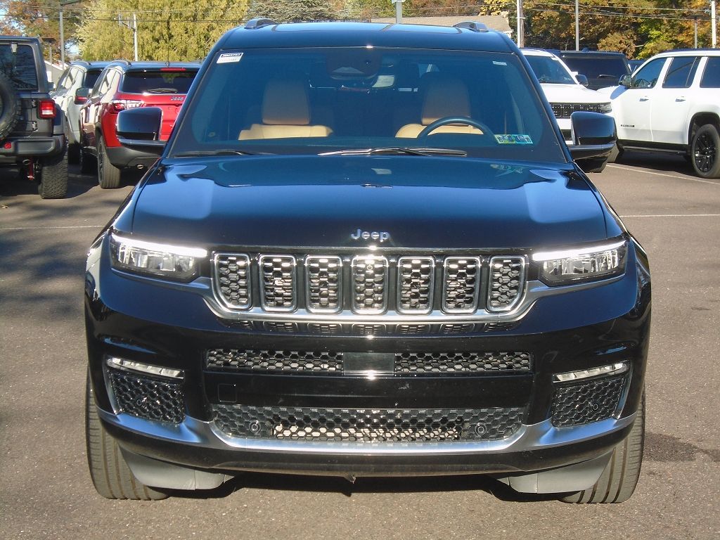 2024 Jeep Grand Cherokee L Summit photo 4