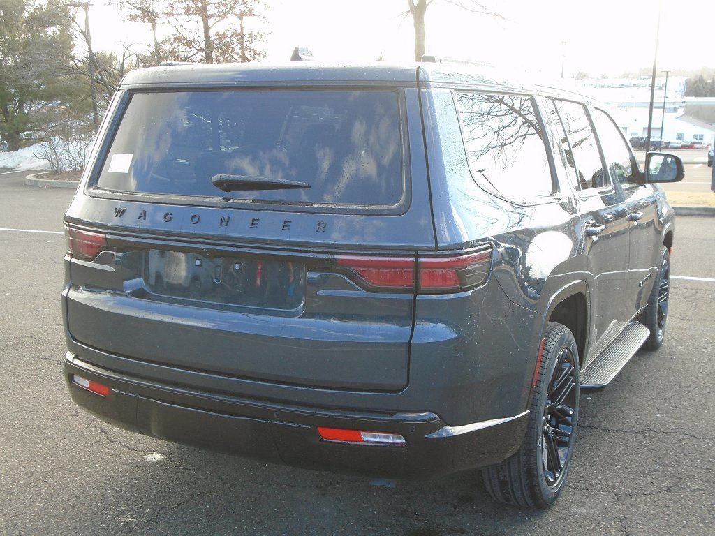 New 2025 Jeep Wagoneer Series II Sport Utility