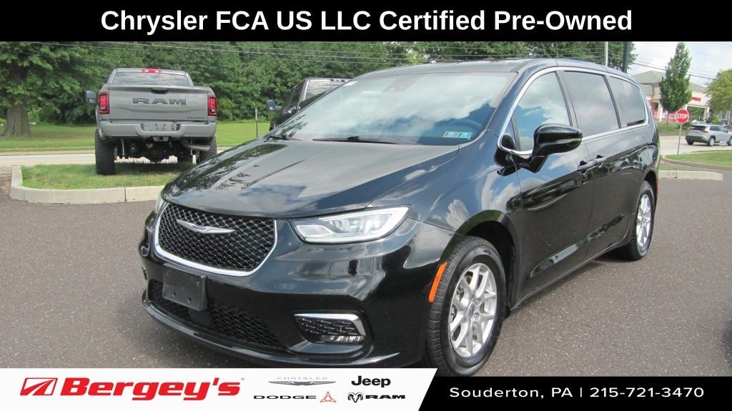 Certified 2025 Chrysler Pacifica Select Minivan/Van
