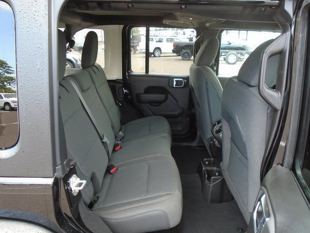2025 Jeep Wrangler 4-Door Sport S - Photo 10