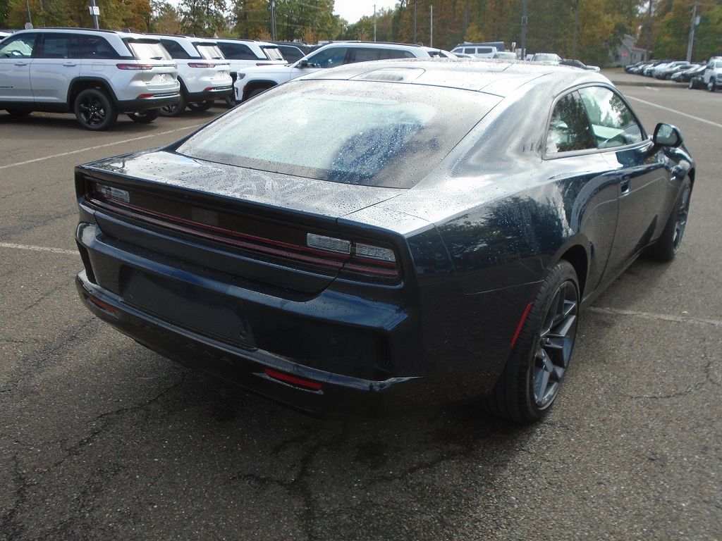 Used 2024 Dodge Charger Daytona R/T with VIN 2C3CDBCK9RR206824 for sale in Souderton, PA