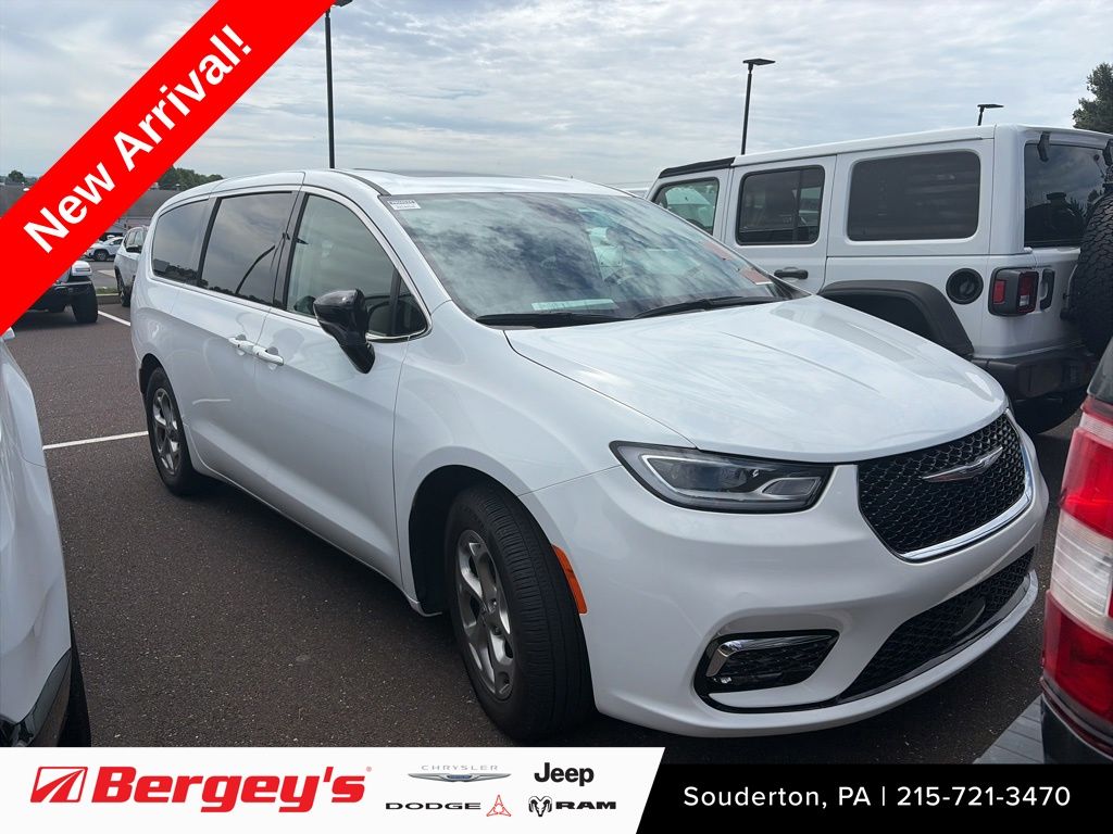 2024 Chrysler Pacifica Minivan/Van 